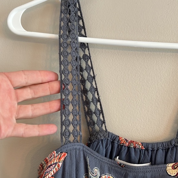 Abercrombie and Fitch Top - Picture 4 of 5